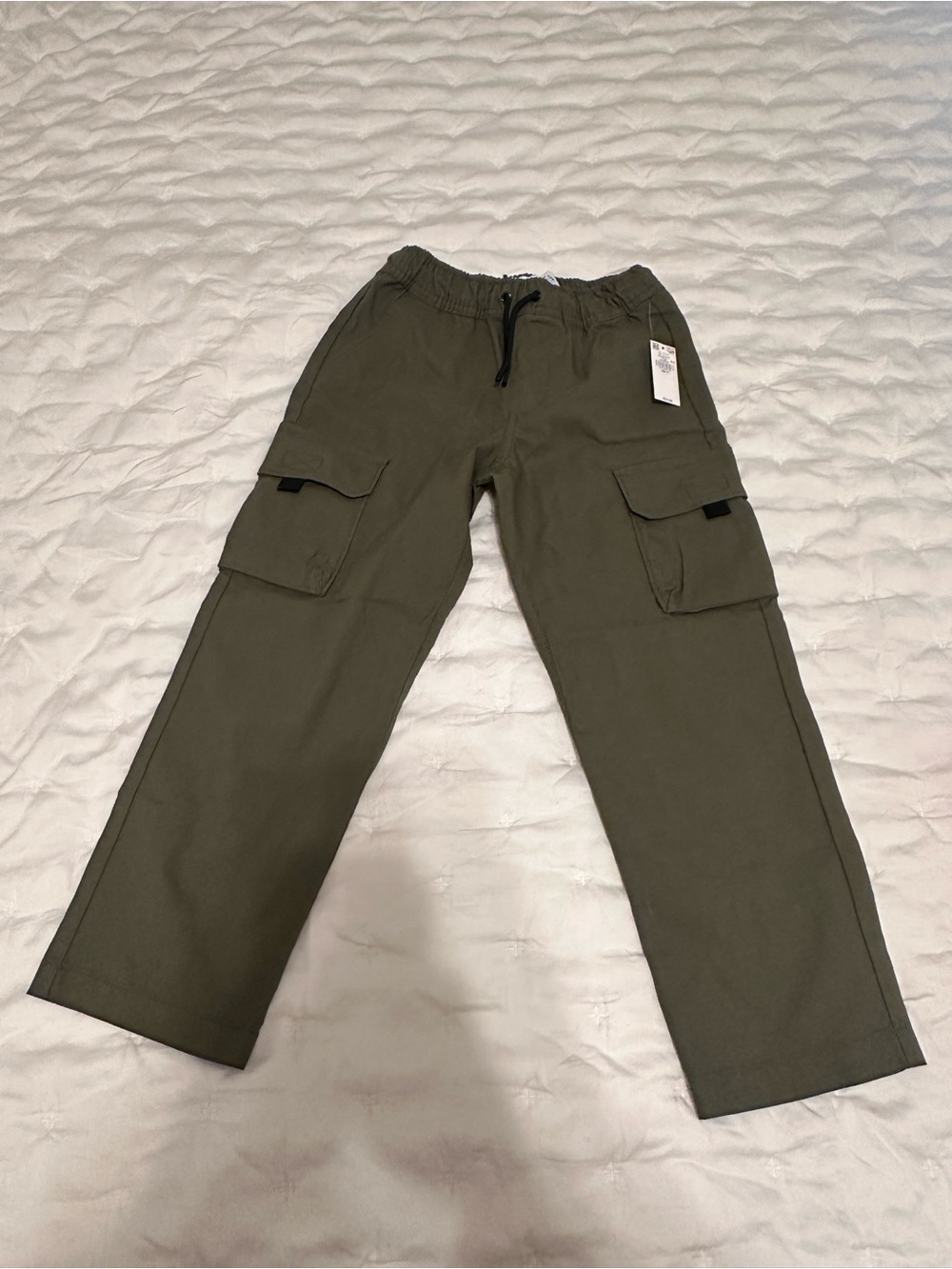 Old Navy Boy’s Olive Green Tech Taper Quick Dry Pants with Drawstring Size S 6 7